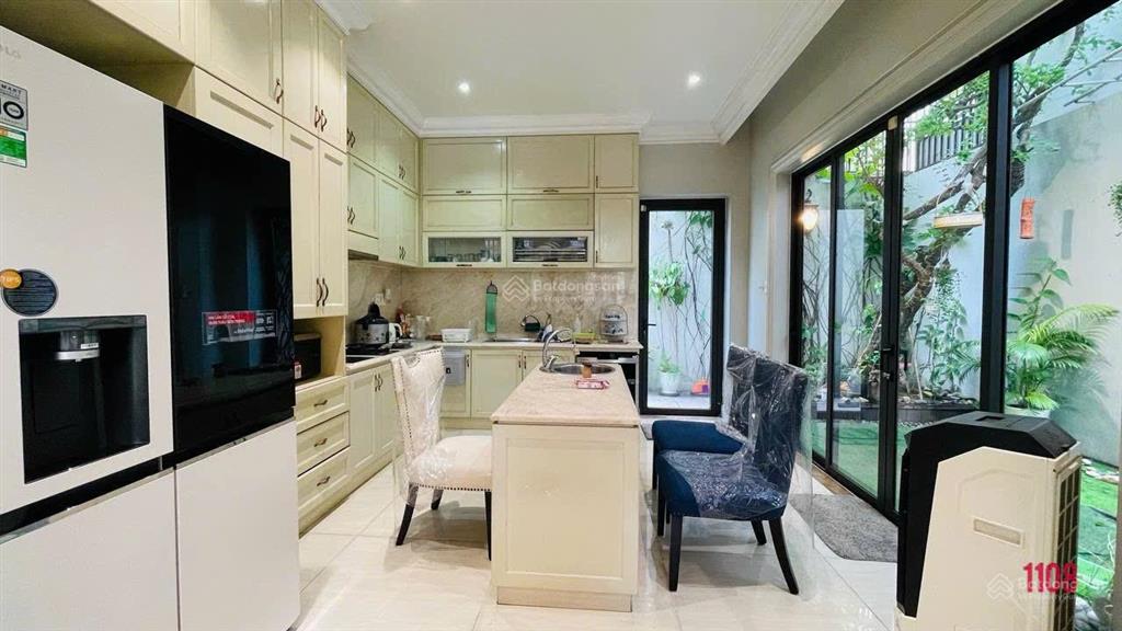 Cho thuê biệt thự ngang 12m hiện đại full nội thất khu d2d, phường trấn biên