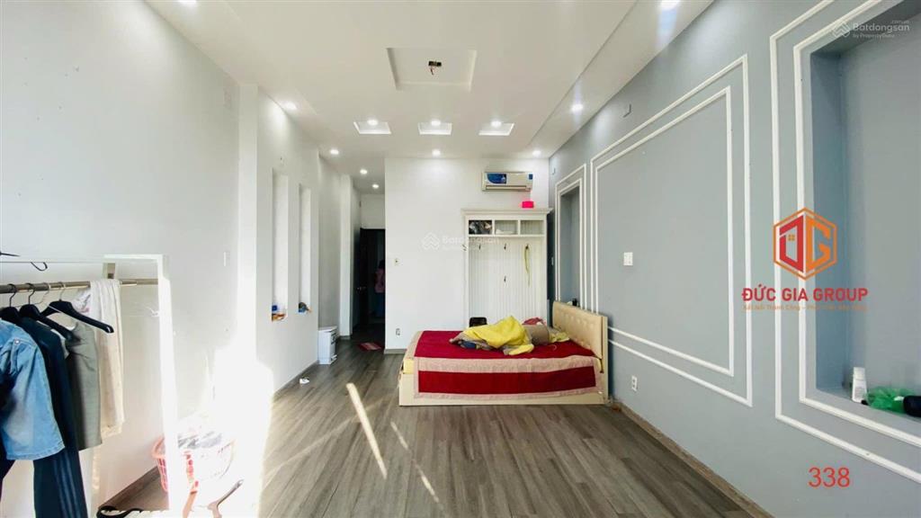 Cho thuê nhà đẹp 3 tầng nguyên căn mặt tiền d9, khu d2d võ thị sáu