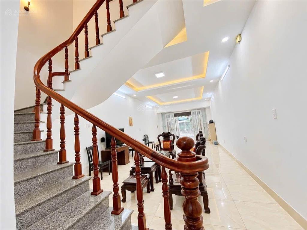 Cho thuê nhà đẹp 1 trệt 2 lầu mặt tiền đường n4 kdc bửu long, ngay trường song ngữ lạc hồng