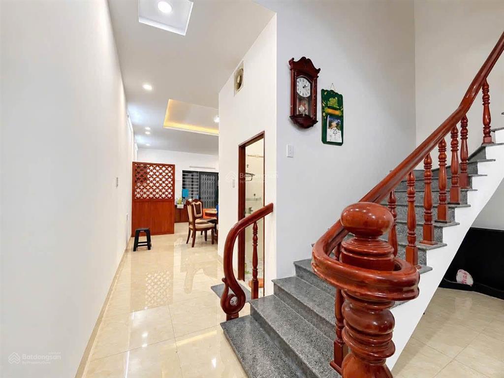 Cho thuê nhà đẹp 1 trệt 2 lầu mặt tiền đường n4 kdc bửu long, ngay trường song ngữ lạc hồng