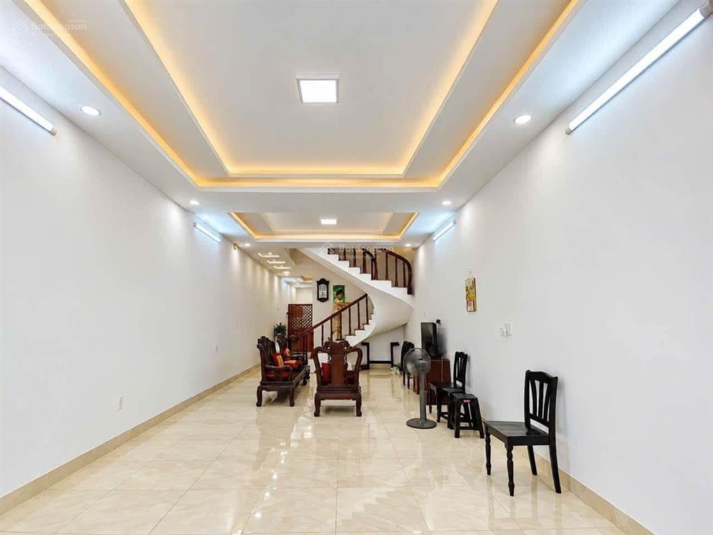 Cho thuê nhà đẹp 1 trệt 2 lầu mặt tiền đường n4 kdc bửu long, ngay trường song ngữ lạc hồng