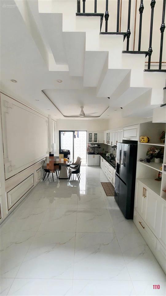 Cho thuê nhà đẹp 1 trệt 2 lầu nguyên căn khu d2d, đường n12