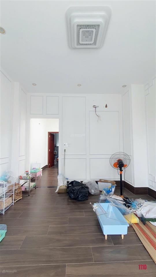 Cho thuê nhà đẹp 1 trệt 2 lầu nguyên căn khu d2d, đường n12