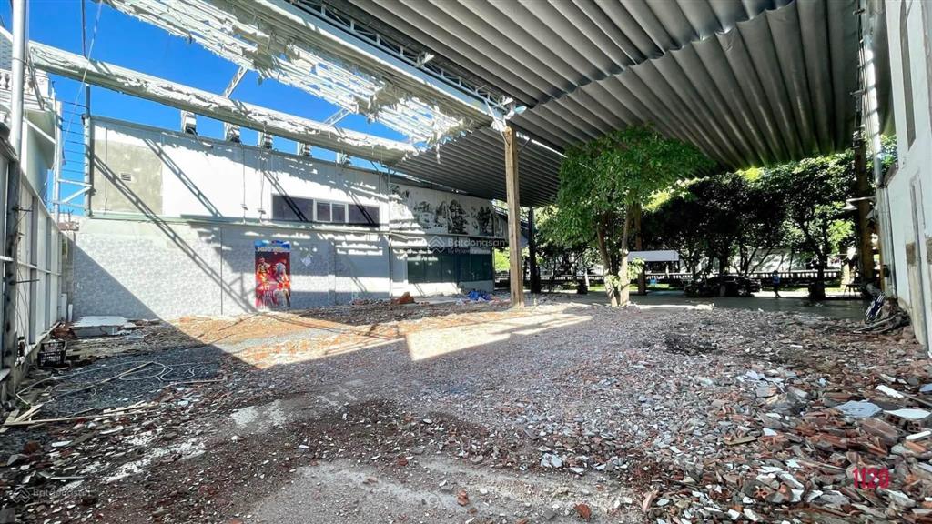 Cho thuê mặt bằng đất trống 450m2 khu d2d