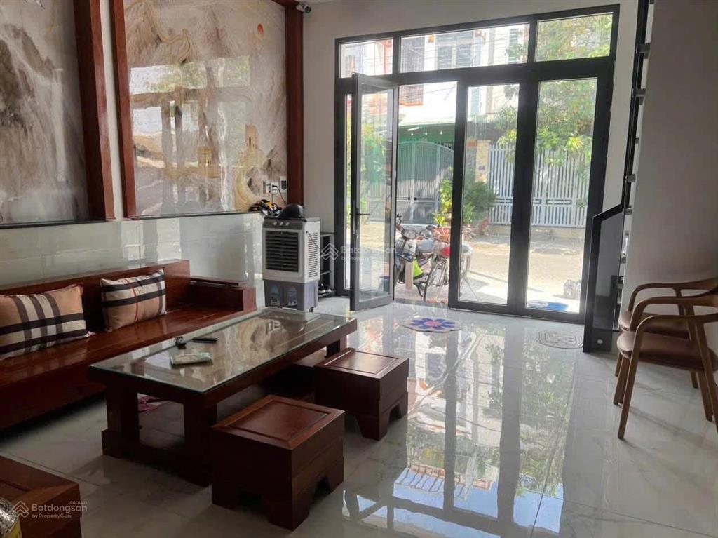 Cho thuê nhà đẹp full nội thất kdc quang vinh