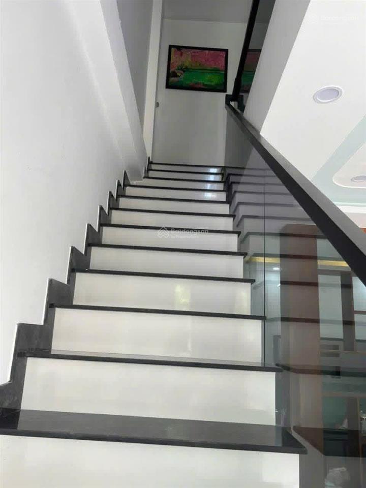 Cho thuê nhà đẹp full nội thất kdc quang vinh