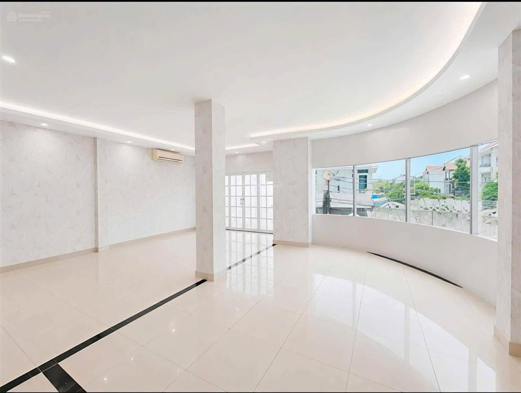 Cho thuê tòa nhà góc 2 mặt tiền building 20 phòng giá 50 triệu