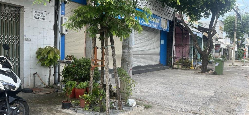 Nhà mặt tiền tỉnh lộ 8  dt 200m2 shr hướng tây bắc  bán/hoán đổi bù tiền  thẩm định độc lập