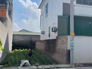 Chính chủ gửi bán 50m2 trục chính ấp bá khê  tân tiến  văn giang. giá hơn 3 tỷ!  0973 792 ***