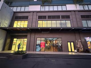 Chính chủ cho thuê shophouse mặt tiền rộng parking zone 4 vinhome smart city