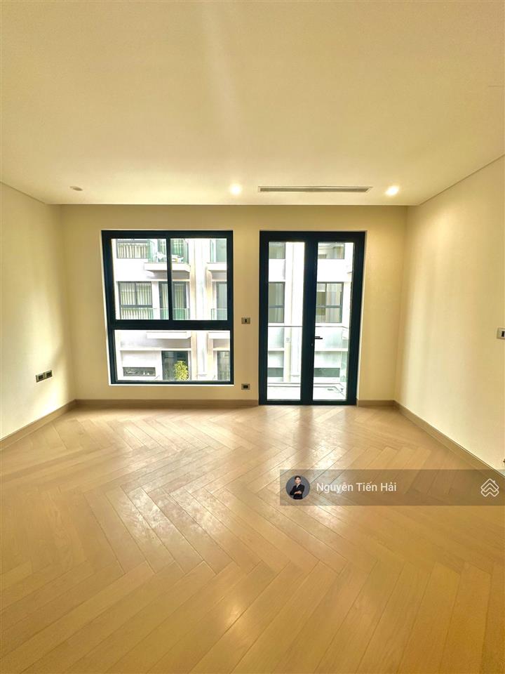 Bán shophouse mặt phố đi bộ dt 75m2. giá 30,5 tỷ