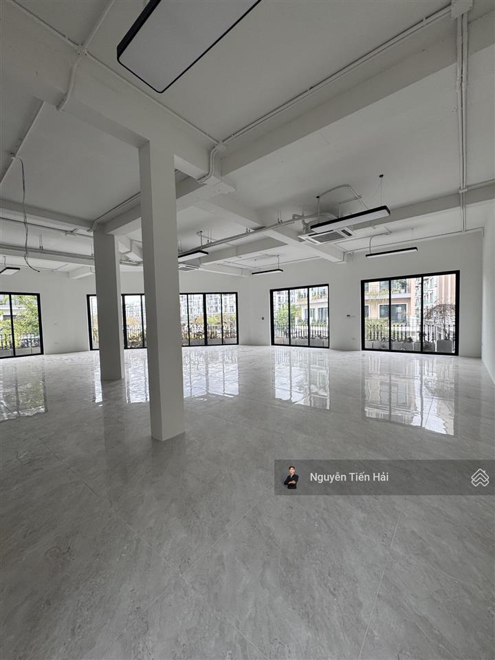 Bán căn góc diện tích 209m2 the manor central park. giá 60 tỷ