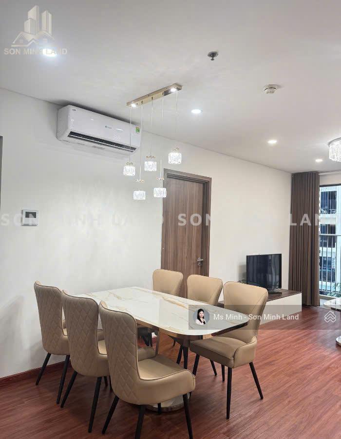 Cho thuê 2pn + 1đn 105m2 nhà mới đẹp  trống sẵn giá tình cảm tại hà đô centrosa. sơn minh land