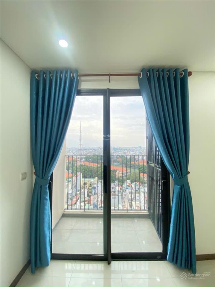 Cho thuê căn 2pn (87m²) nhà cơ bản  view thoáng  toà iris tại hà đô centrosa. sơn minh land