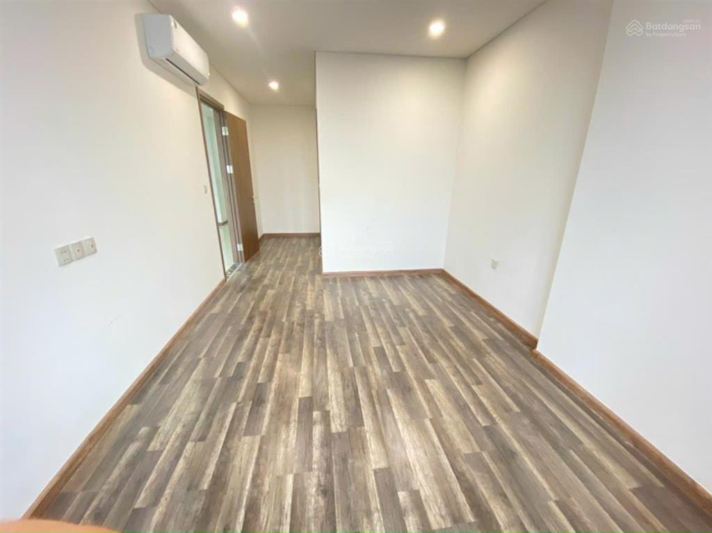 Cho thuê căn 2pn (87m²) nhà cơ bản  view thoáng  toà iris tại hà đô centrosa. sơn minh land