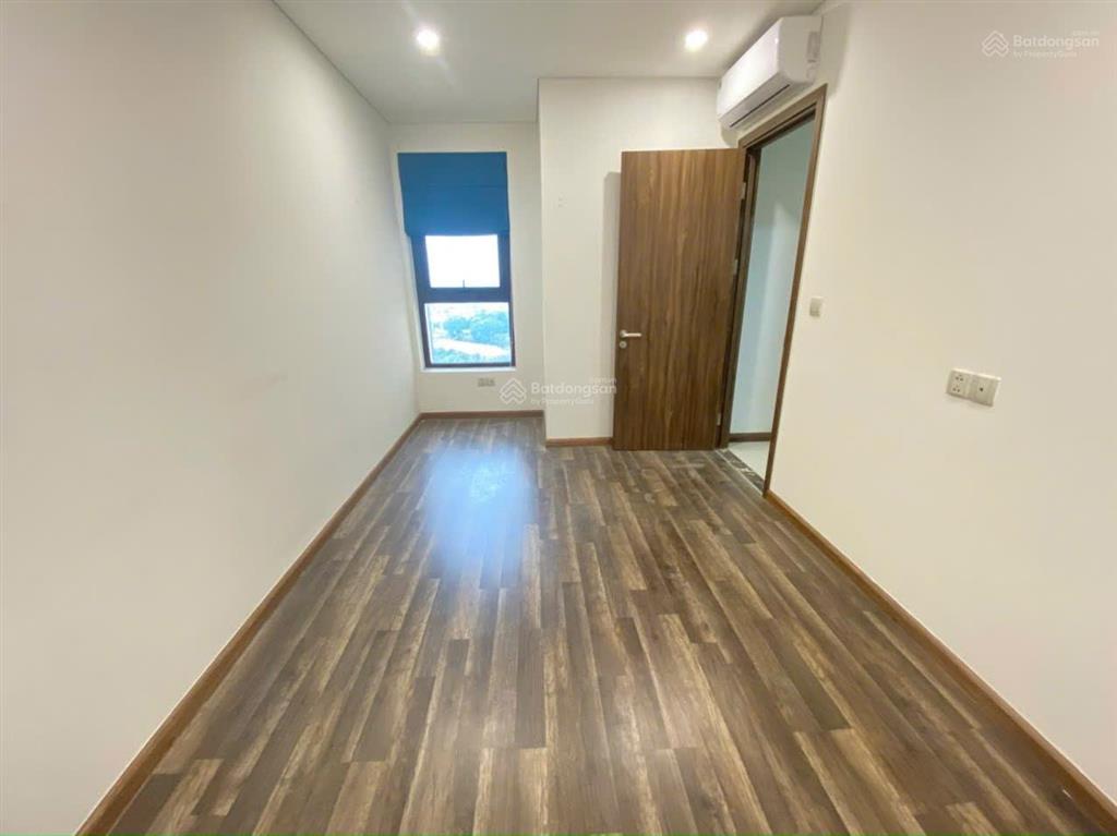 Cho thuê căn 2pn (87m²) nhà cơ bản  view thoáng  toà iris tại hà đô centrosa. sơn minh land