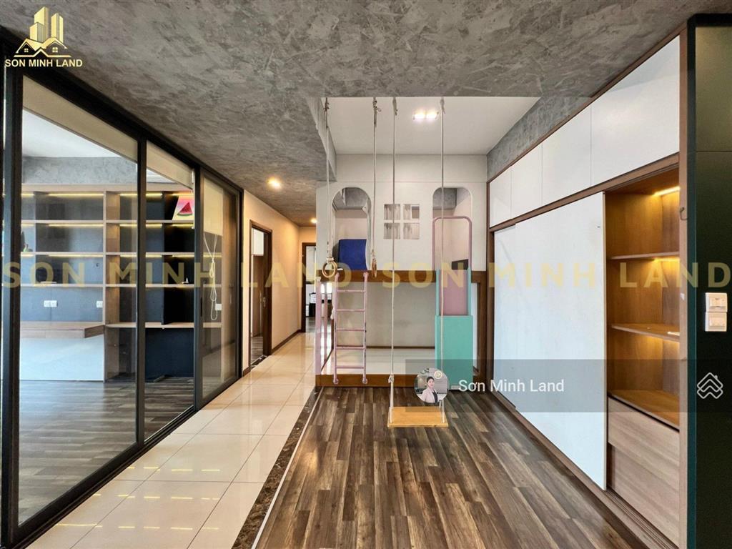 Cần bán căn góc 3pn+(139m2) view thoáng đẹpnt decor sẵn sổ hồng tại hà đô centrosa.sơn minh land