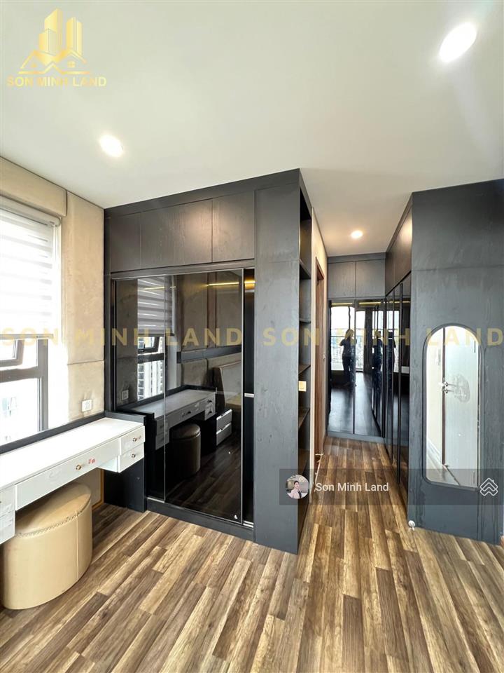 Cần bán căn góc 3pn+(139m2) view thoáng đẹpnt decor sẵn sổ hồng tại hà đô centrosa.sơn minh land