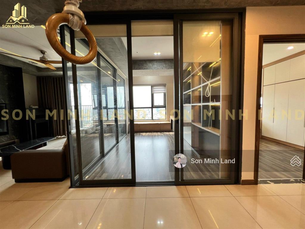 Cần bán căn góc 3pn+(139m2) view thoáng đẹpnt decor sẵn sổ hồng tại hà đô centrosa.sơn minh land