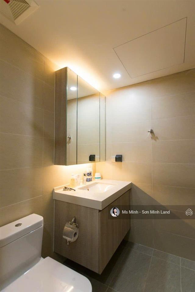 Cho thuê căn 1pn+ (61m2) nhà mới đẹp  trống sẵn giá tình cảm tại hà đô centrosa. sơn minh land