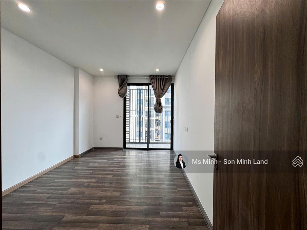 Bán ch 2pn+đn (105m2) ban công đôi  view hồ bơi  nhà trống dễ decor tại hà đô. sơn minh land
