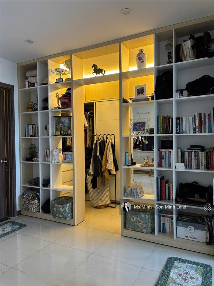 Bán nhanh căn 1pn+đn view thoáng đẹp  toà iris  tầng đẹp tại hà đô centrosa. sơn minh land