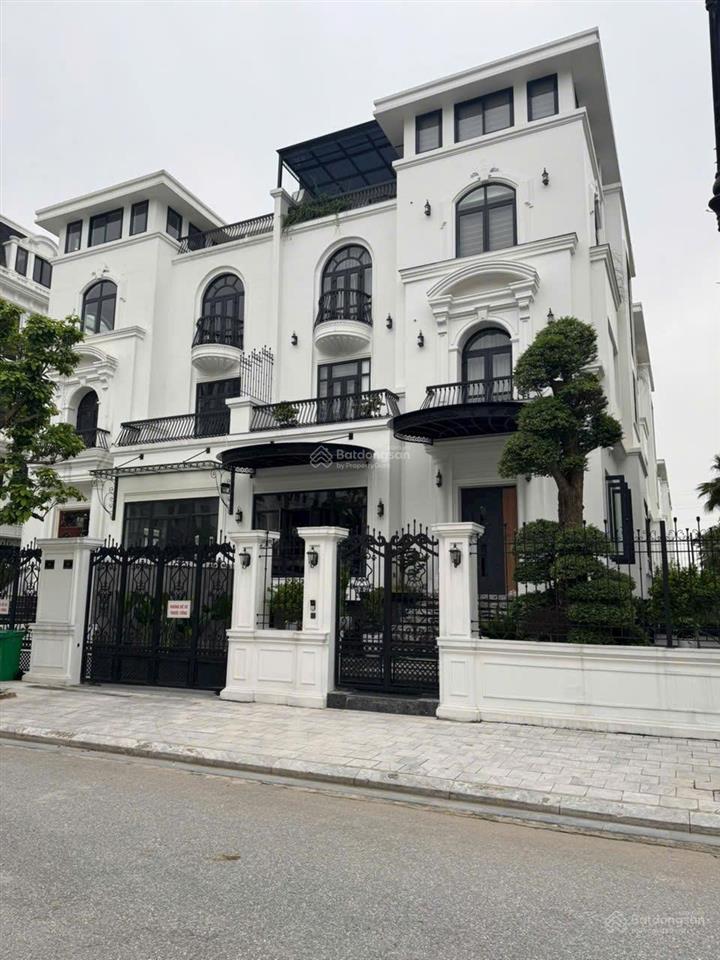 Cần bán căn biệt thự song lập giá 255tr/m giá tốt tại louis city hoàng mai.
