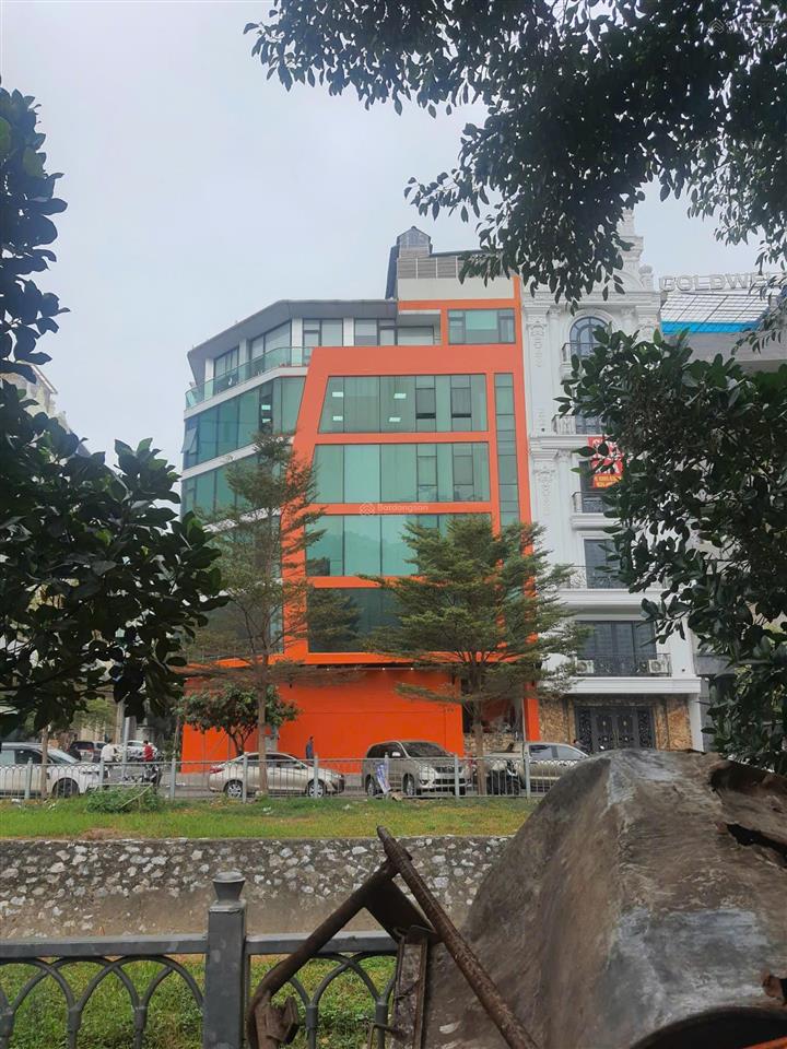 Chính chủ cho thuê căn góc mặt phố tú mỡ 7 tầng. diện tích 1000m2 sàn sử dụng  0942 330 ***