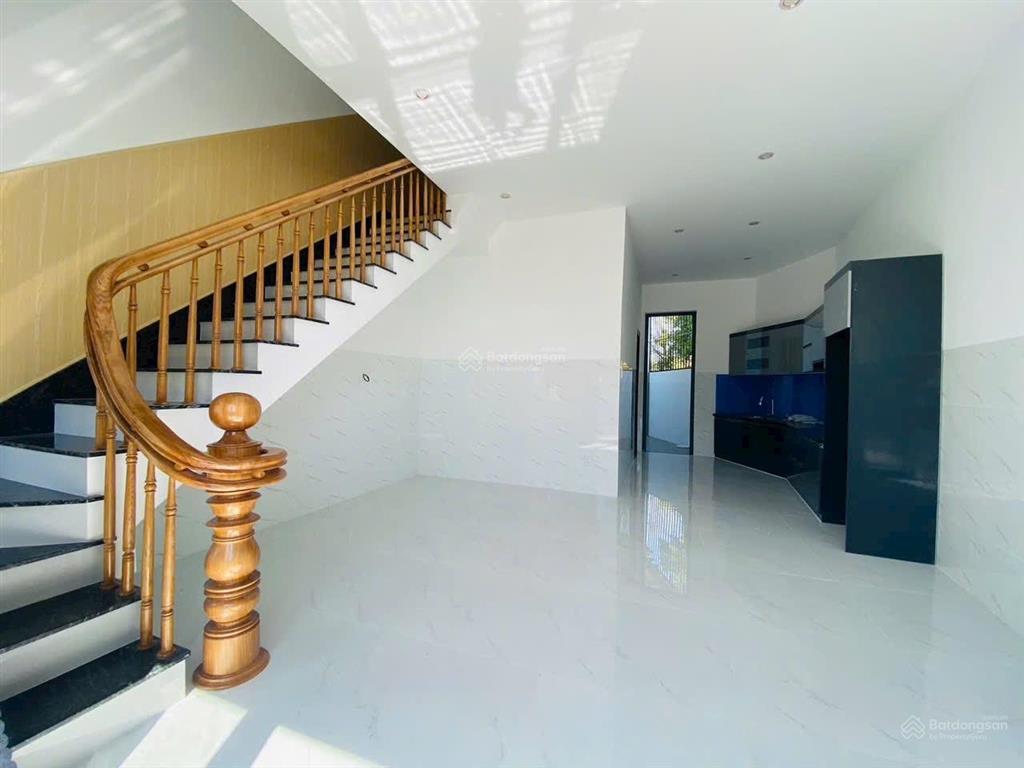 Bán nhà 1 lầu 1 triệt thị trấn đất đỏ đường lê thánh tông