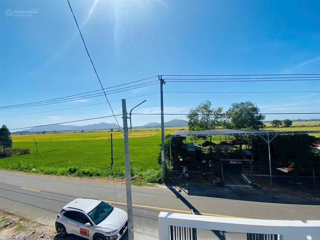 Bán nhà 1 lầu 1 triệt thị trấn đất đỏ đường lê thánh tông