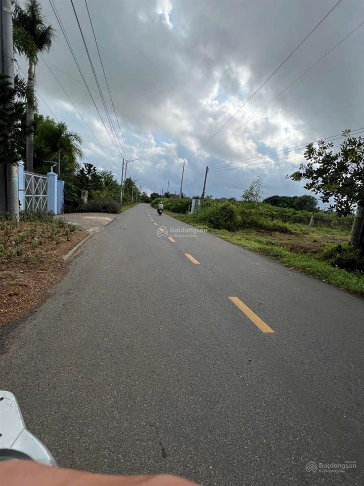 Gần 1000m đất mặt tiền nhựa đầu tư + nghỉ dưỡng đều đẹp tại đất đỏ (tp.hcm) ngang 18x53 thổ cư 200m