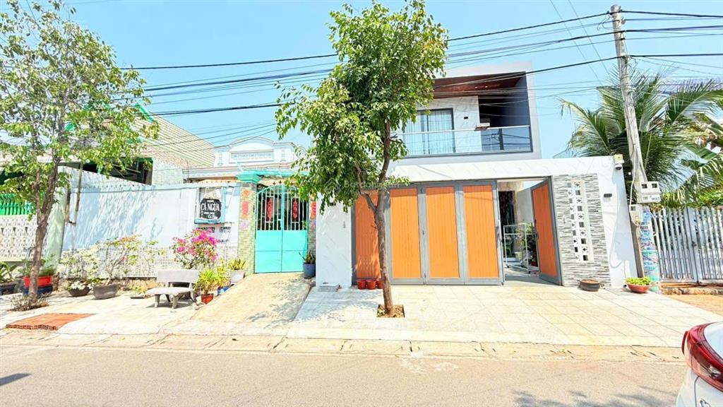 Mặt tiền lý thường kiệt  tt phước hải gần biển