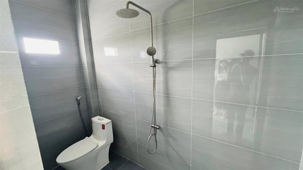 Nhà đẹp thiết kế hiện đại view hồ bút thiền mát mẻ