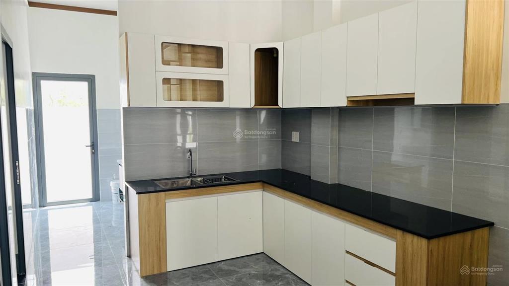 Nhà đẹp thiết kế hiện đại view hồ bút thiền mát mẻ