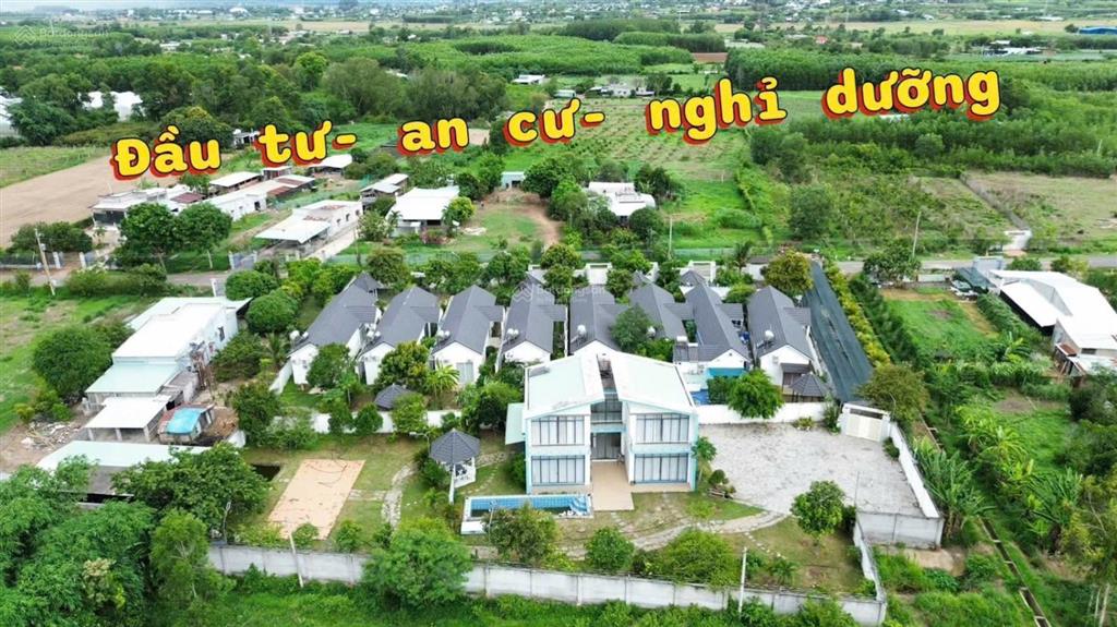 990 triệu lô đất 170m2  80m2 thổ cư đường nguyễn huệ, xã đất đỏ, tp hcm
