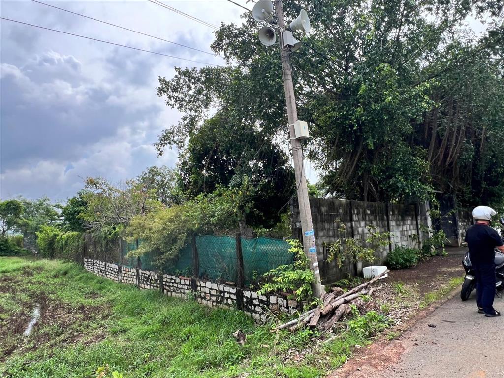 Đất có nhà vườn mặt tiền lê trọng tấn, tt đất đỏ, diện tích 1.159m²