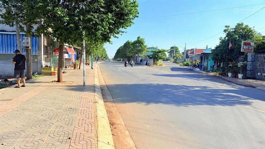 Bán 1570m² đất mặt tiền kinh doanh thị trấn đất đỏ  đường lê duẩn