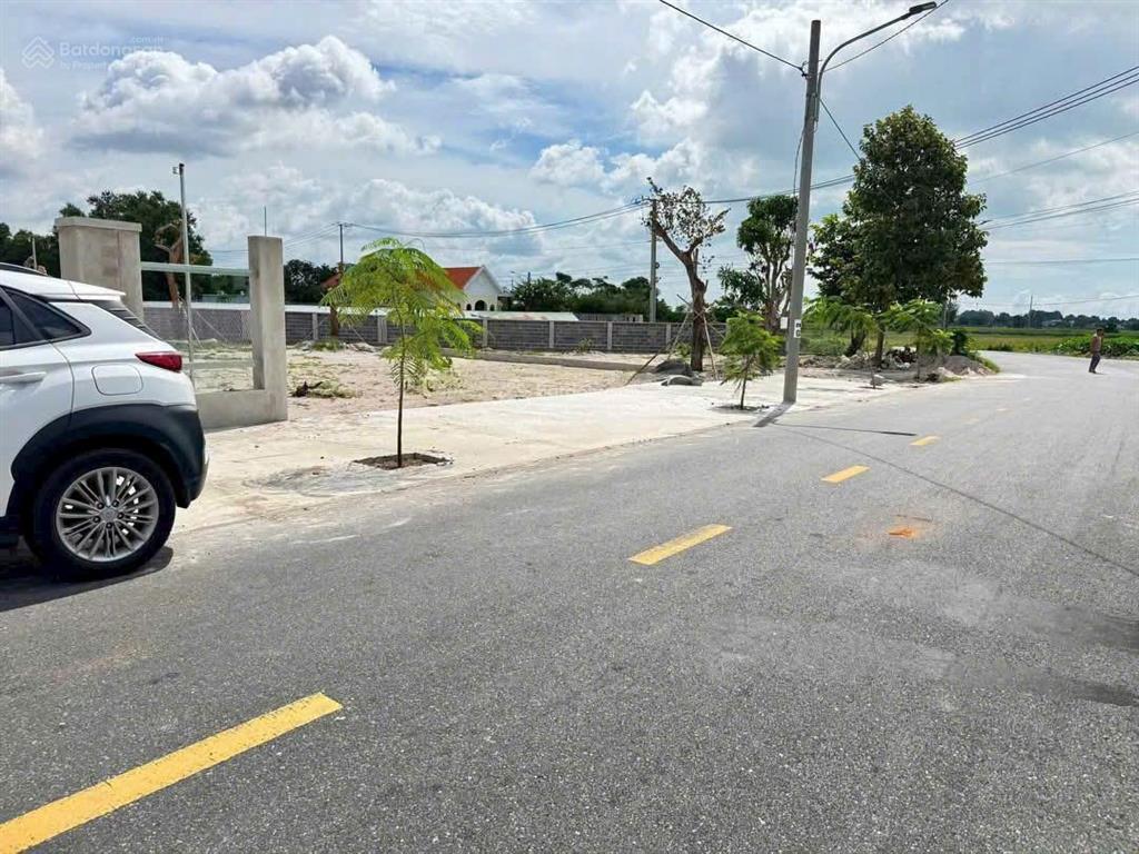 Bán lô đất 186m2, giá 1,35 tỷ đường trung tâm ủy ban long mỹ cũ, phước hải