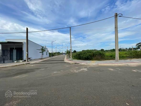 Lô góc tái định cư lê kima ngay trung tâm xã đất đỏ, hồ chí minh, gần 100m2 thổ cư, giá 1.45 tỷ