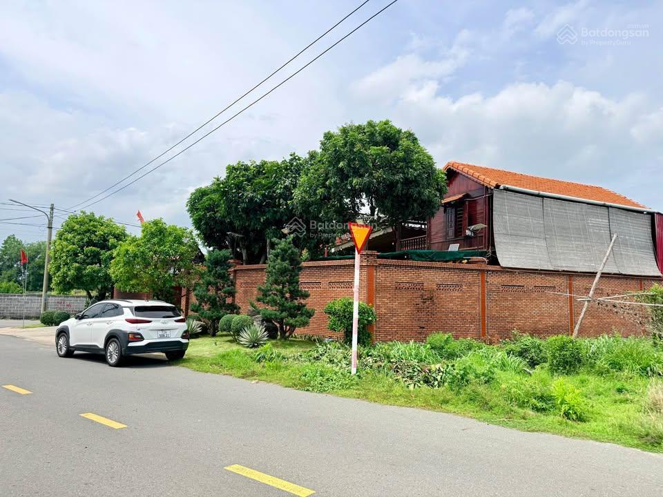 Căn nhà vườn tuyệt phẩm góc 2 mặt đường tại long mỹ phước hải, dt 465m2 giá 6,5 tỷ có thương lượng