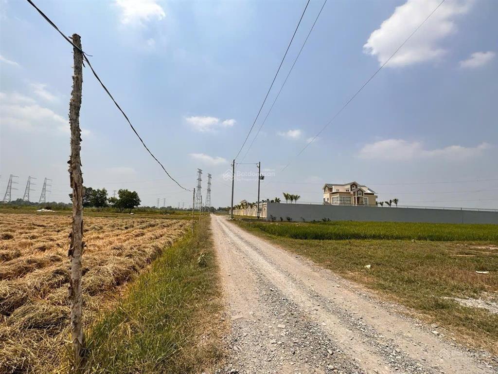 Đất xây villa, ngay 1 sẹc nhựa nguyễn văn dương, 2100m2, full thổ cư, ngộp giá chỉ 9,5tỷ, 4 shr