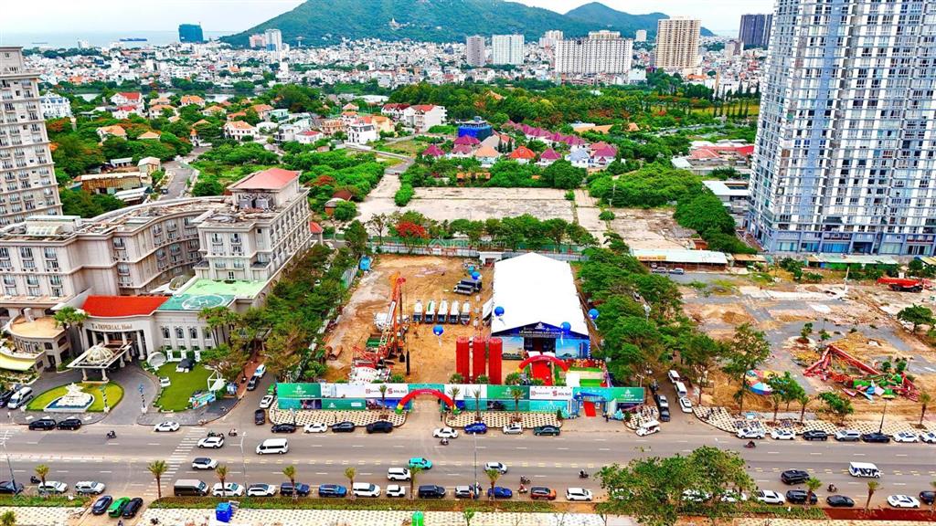 Căn 1pn view biển tầng cao, bán giá hoà vốn. chính chủ ko tiếp môi giới