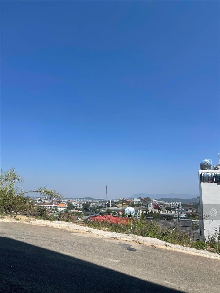 Đất biệt thự view đẹp giá rẻ  đường trịnh hoài đức, đà lạt  237m2 ngang 10m chỉ 6,8tỷ.