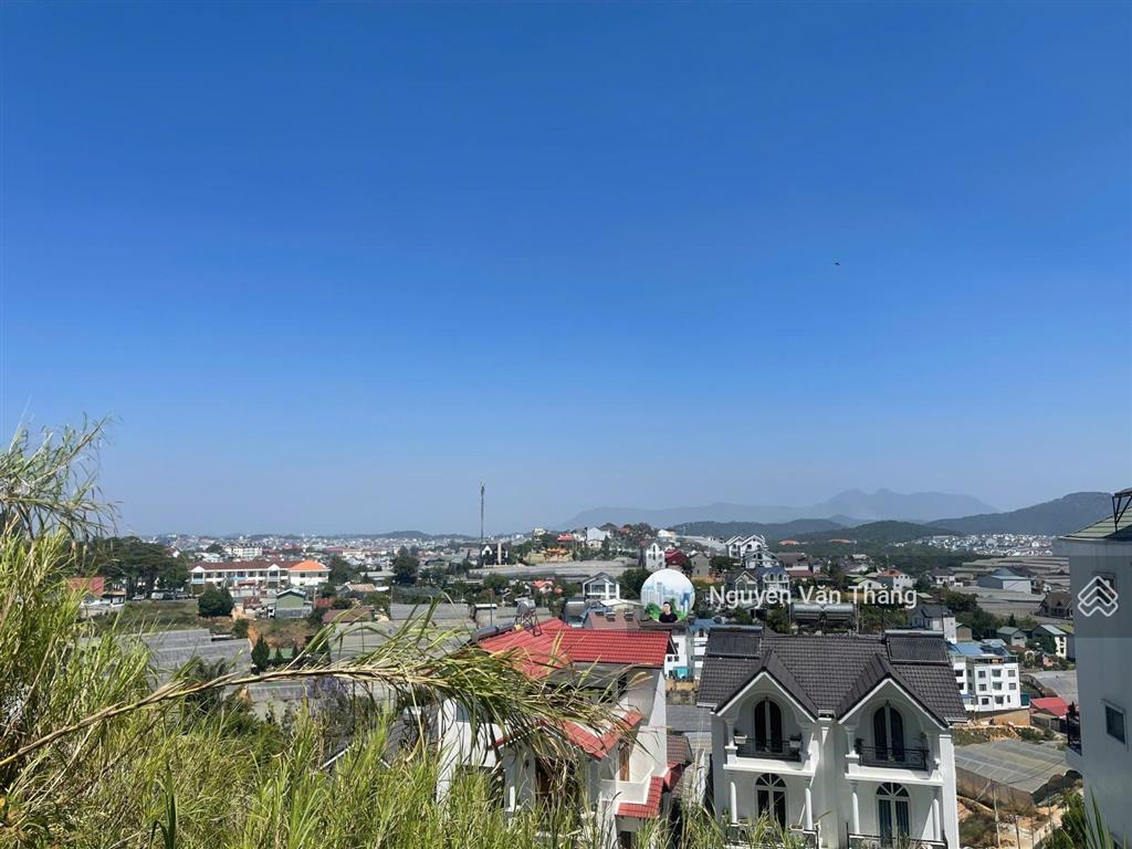 Đất biệt thự view đẹp giá rẻ  đường trịnh hoài đức, đà lạt  237m2 ngang 10m chỉ 6,8tỷ.