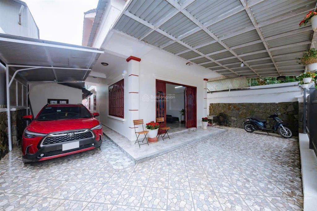 Bán căn biệt thự 2 mặt tiền giá tốt nguyễn hữu cảnh p8. đà lạt dt 245m2 ngang 12,7m chỉ 13,5 tỷ