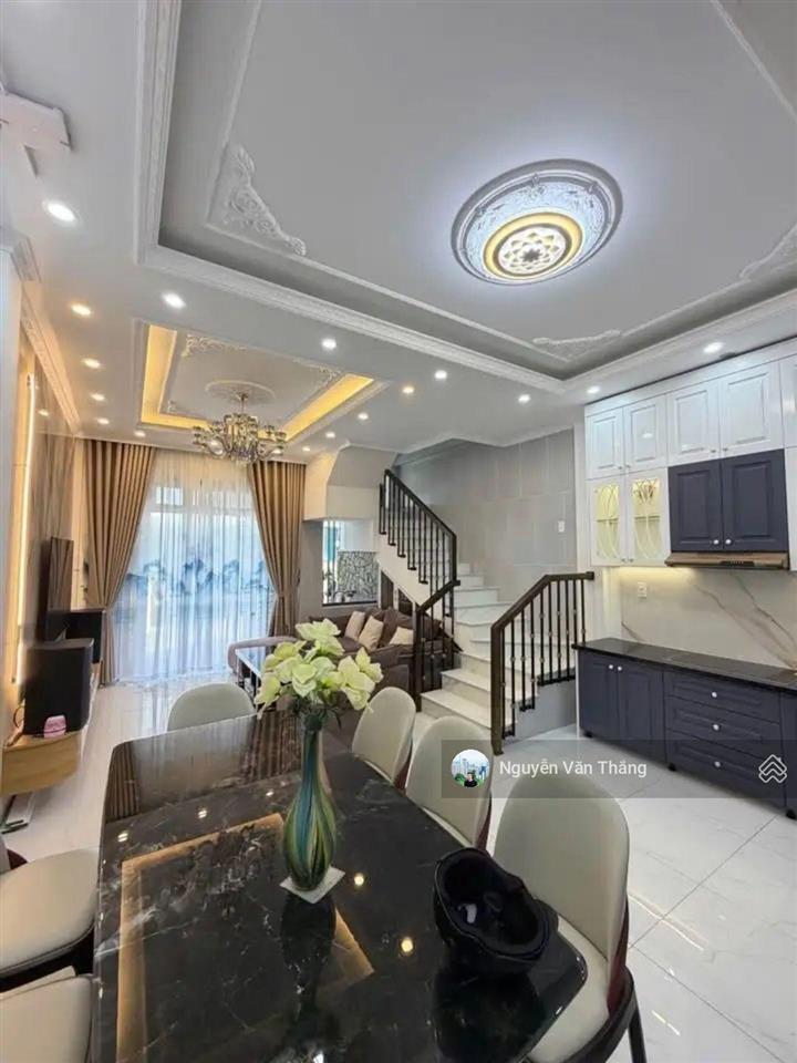 Nhà srxd hoàn công mt ngô thì nhậm, đà lạt  64m2 full nội thất  6,3tỷ