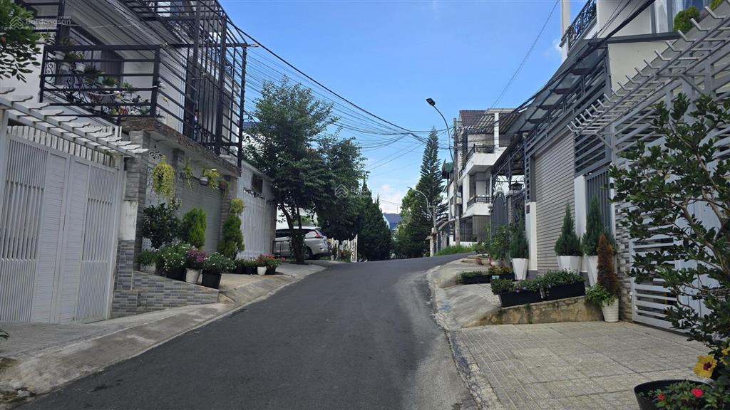 Lô đất giá rẻ kqh thái lâm phường 4, đà lạt 93m2 ngang 6m giá 5,5tỷ view đẹp.