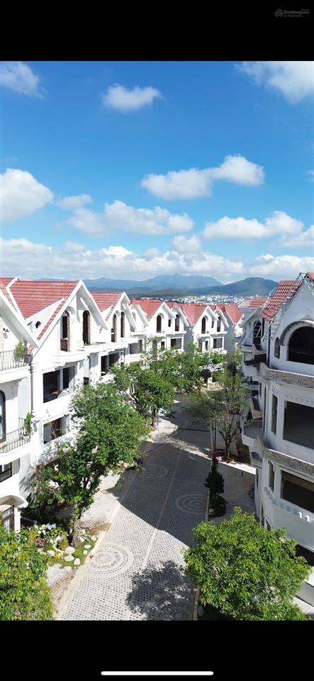 Chỉ 12 tỷ/căn villa nghỉ dưỡng view triệu đô| compound khép kín| trịnh hoài đức, đà lạt
