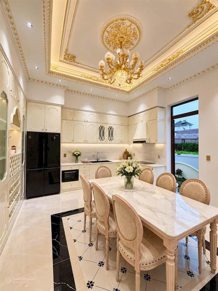 Villa sân vườn view thoáng đẹp  trịnh hoài đức, đà lạt  226m2  13,5 tỷ