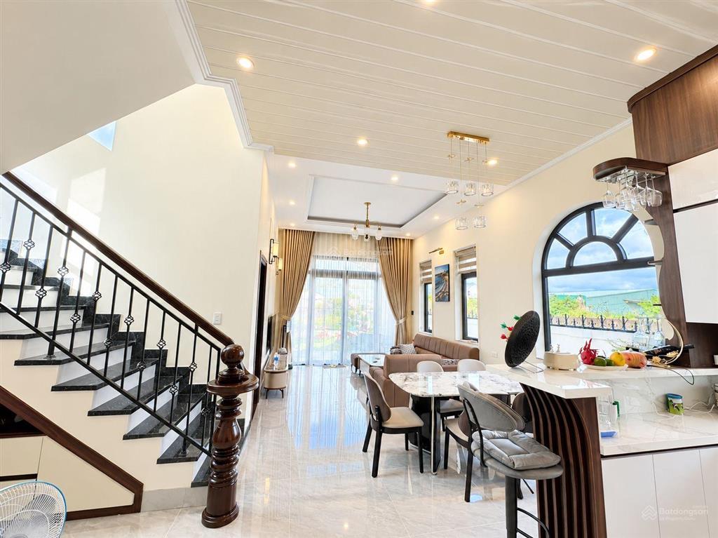 Villa ngô tất tố, đà lạt  gần kdl thung lũng tình yêu  201,5m2  12 tỷ